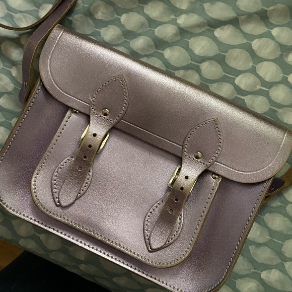 Cambridge Satchel Company / metallic light purple messenger bag purse - Picture 3 of 6